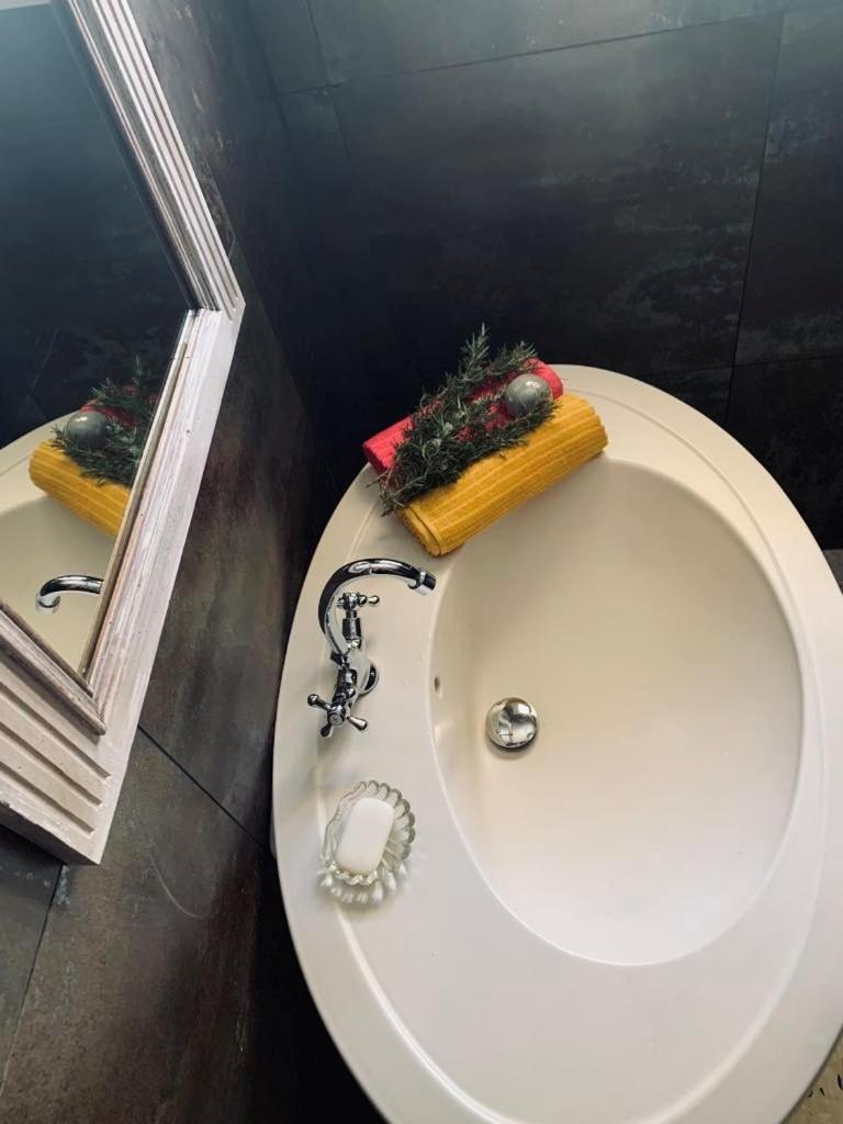 La Babayaga Panzió Capestang Kültér fotó